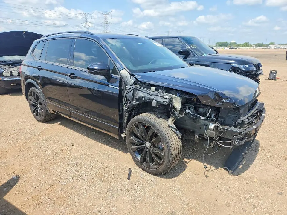 2020 VOLKSWAGEN TIGUAN SE  