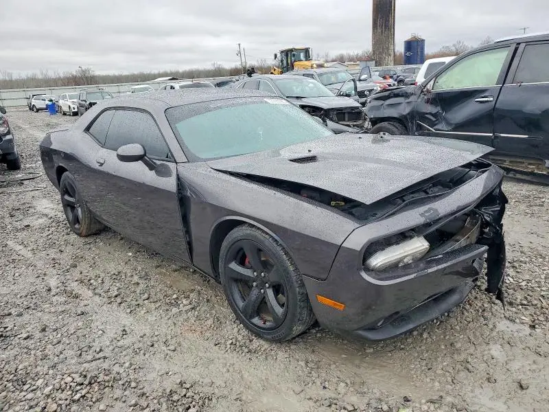 2013 DODGE CHALLENGER SXT  