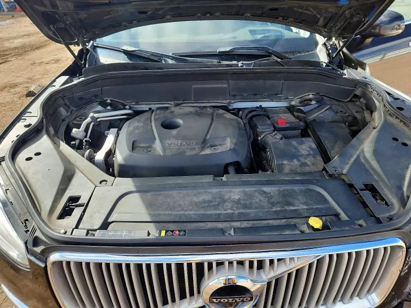 2016 VOLVO XC90 T6  