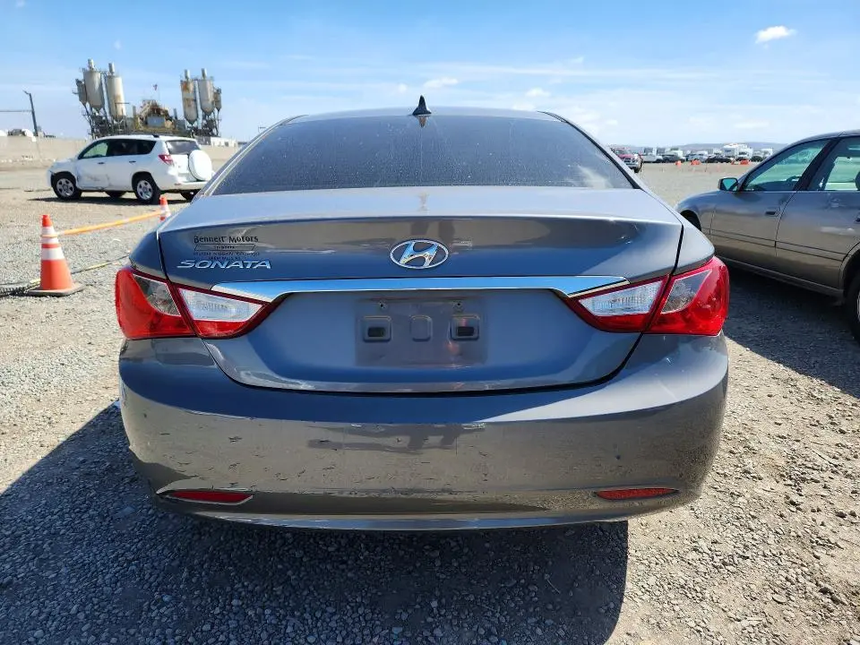 2011 HYUNDAI SONATA GLS  