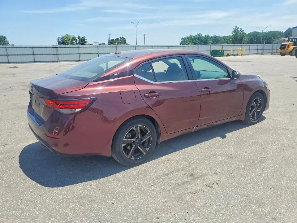 2025 NISSAN SENTRA SV  