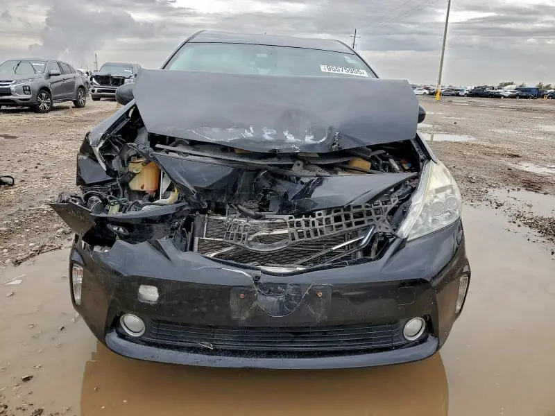 2014 TOYOTA PRIUS V   
