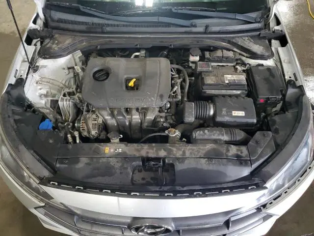 2019 HYUNDAI ELANTRA SE  