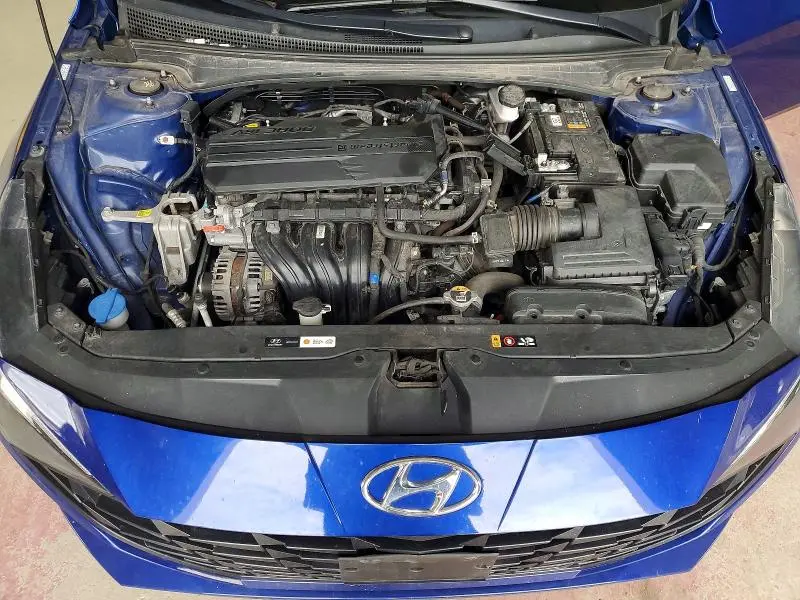 2023 HYUNDAI ELANTRA SE  