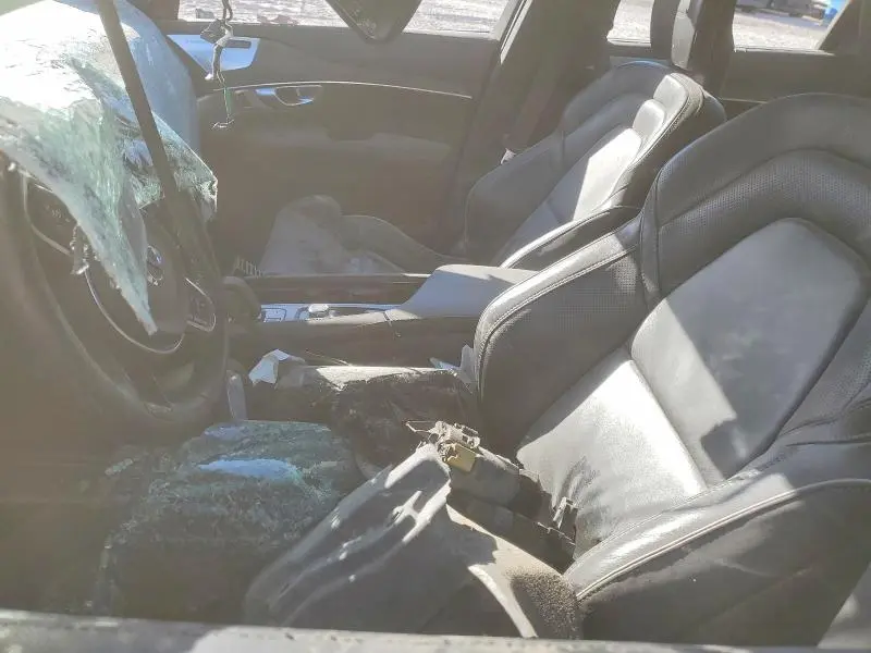 2020 VOLVO XC90 T8 R-DESIGN  