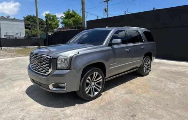 2019 GMC YUKON DENALI  