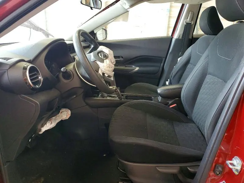 2021 NISSAN KICKS SV  