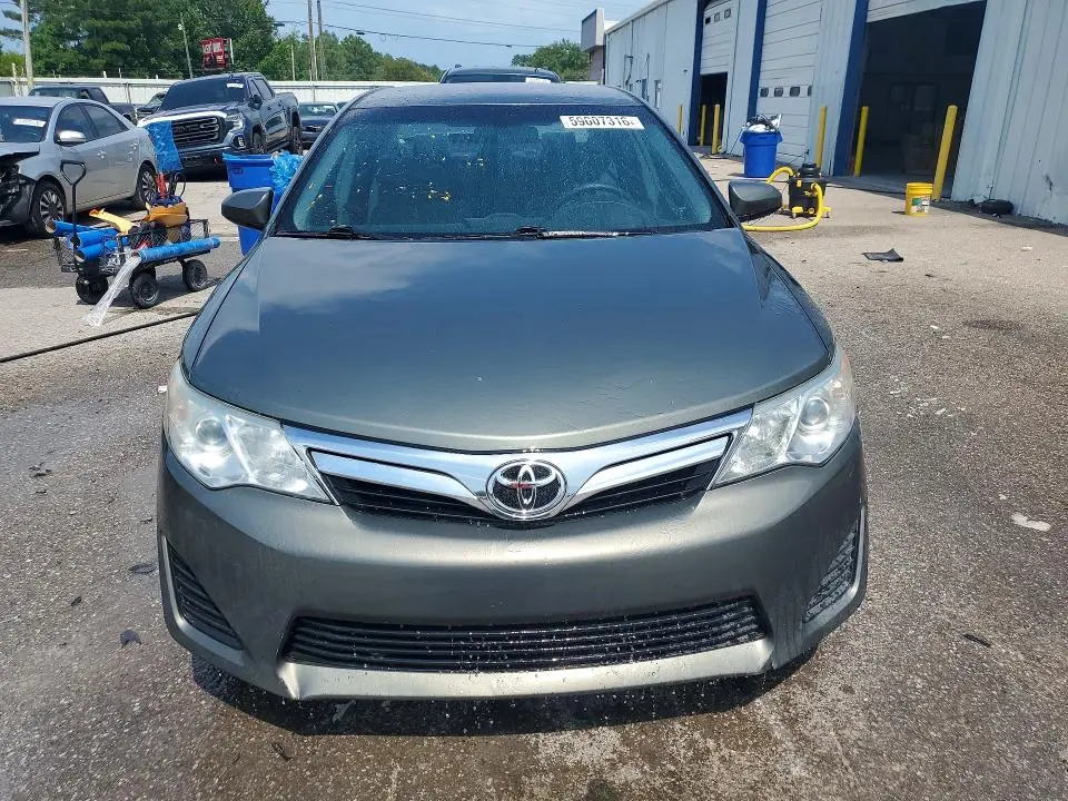 2014 TOYOTA CAMRY LE  