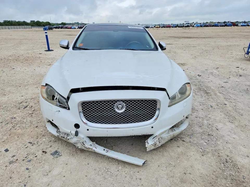2012 JAGUAR XJL   