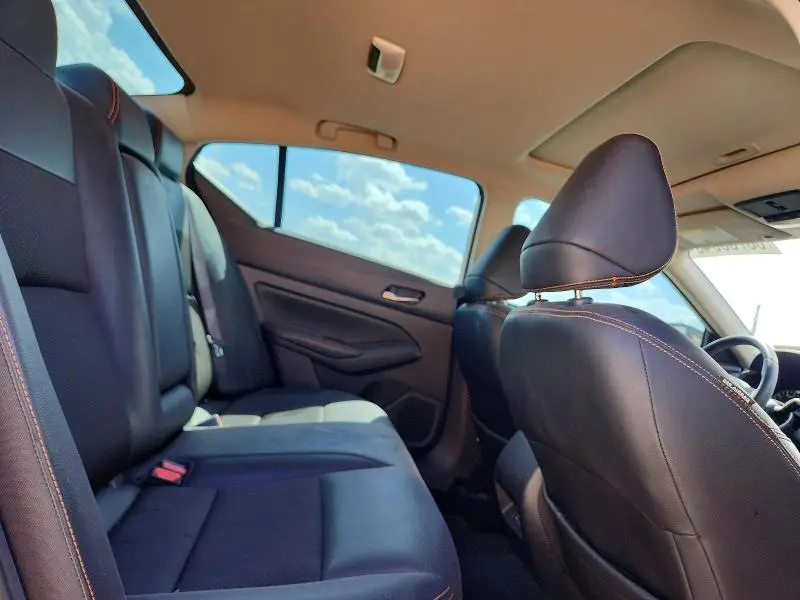 2019 NISSAN ALTIMA SR  