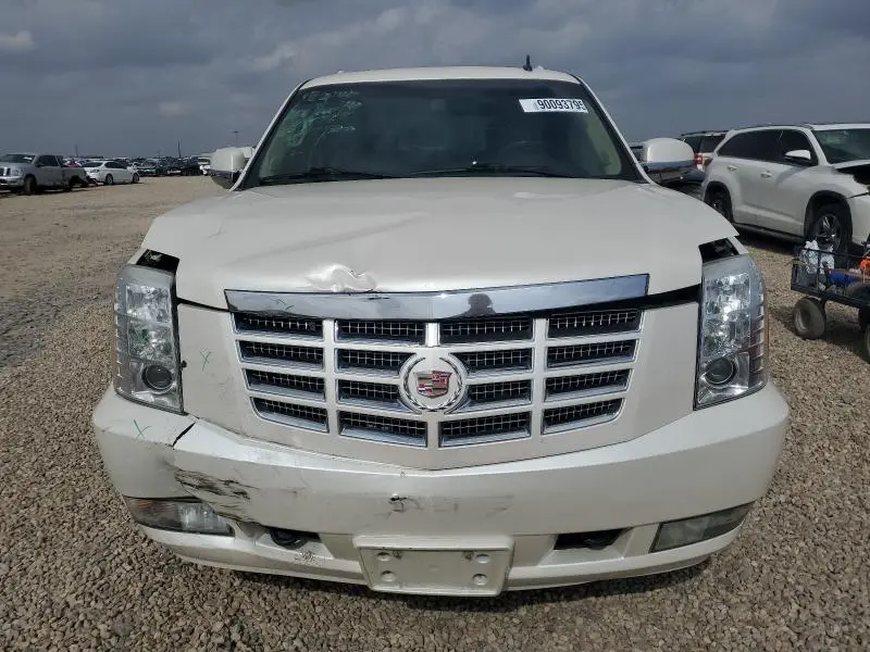 2011 CADILLAC ESCALADE PREMIUM  