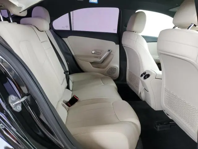 2019 MERCEDES-BENZ A 220  