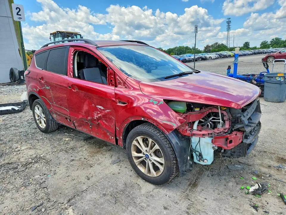 2018 FORD ESCAPE SE  