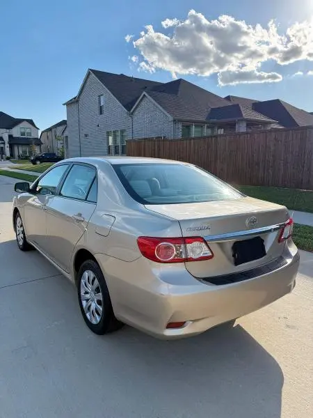2013 TOYOTA COROLLA BASE  
