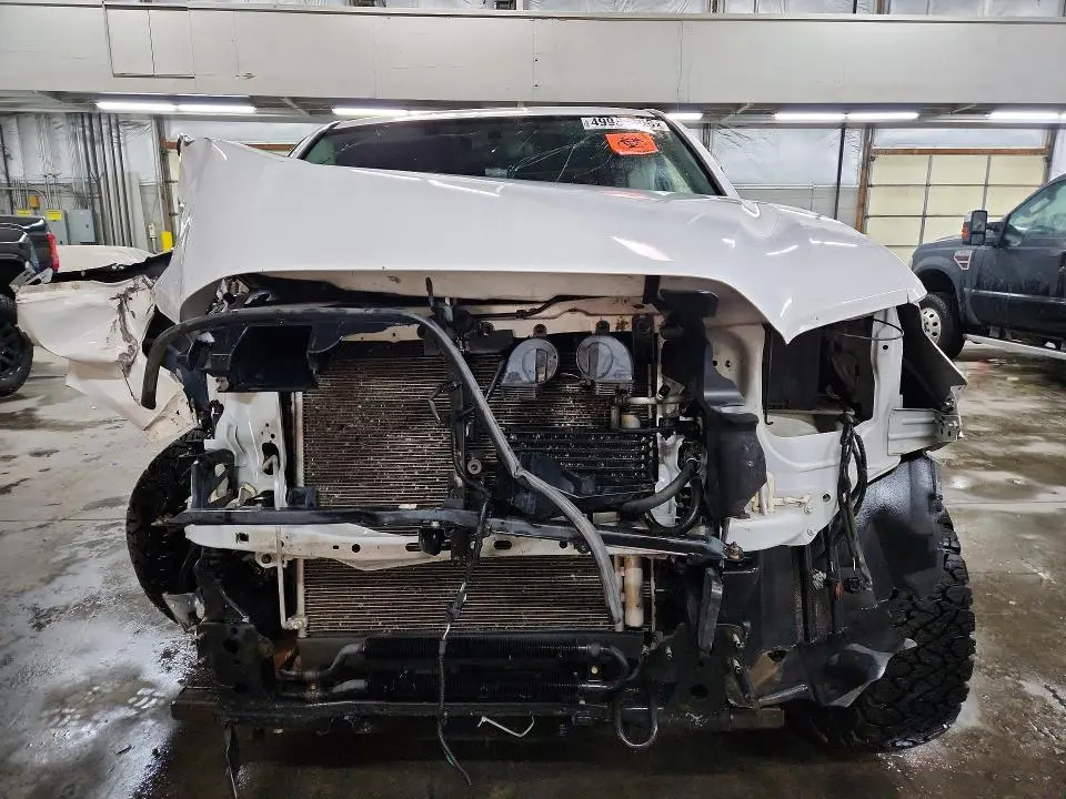 2016 TOYOTA TACOMA SR5 V6  
