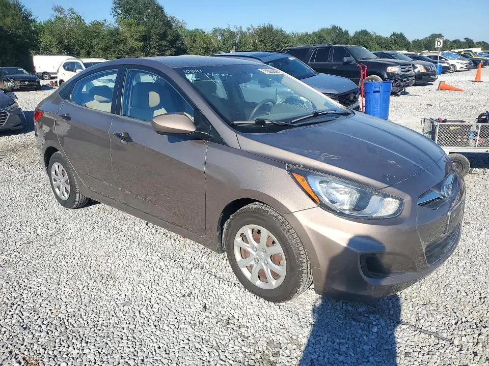 2012 HYUNDAI ACCENT GLS  