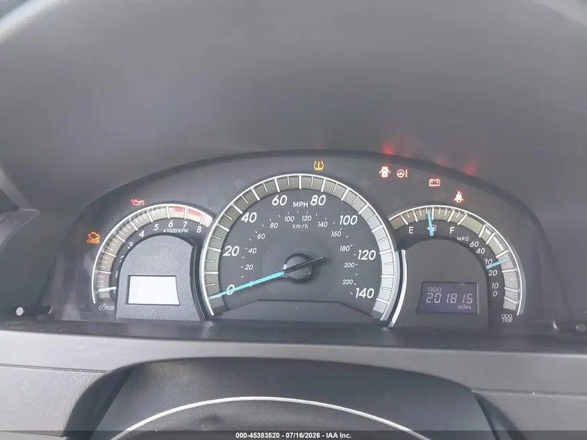 2012 TOYOTA CAMRY SE