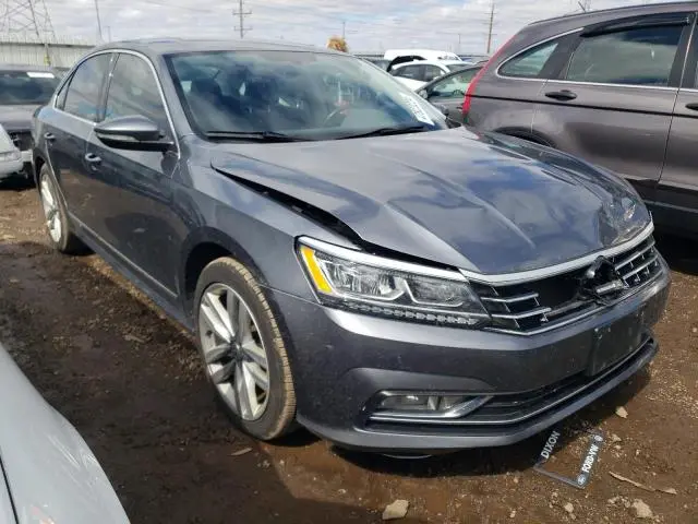 2017 VOLKSWAGEN PASSAT SE  