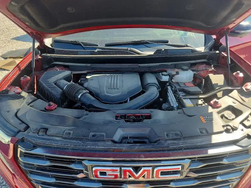 2024 GMC ACADIA AT4  