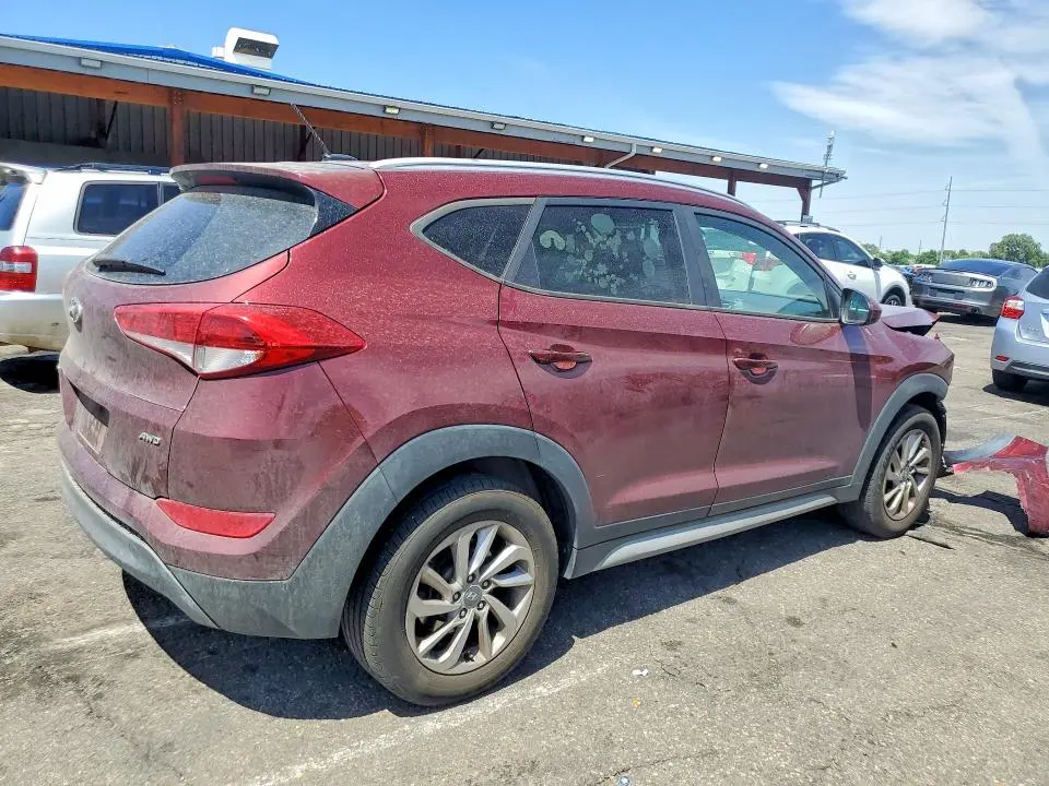 2017 HYUNDAI TUCSON SE  