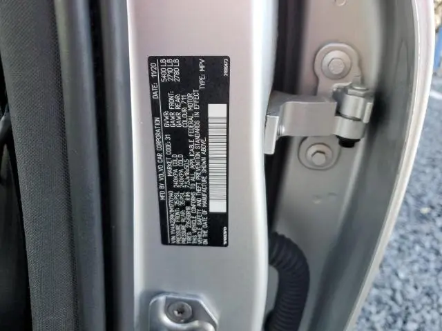 2021 VOLVO XC60 T6 MOMENTUM  