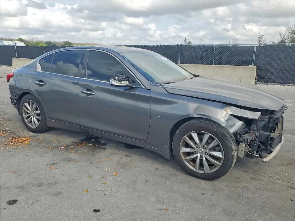 2015 INFINITI Q50 PREMIUM  