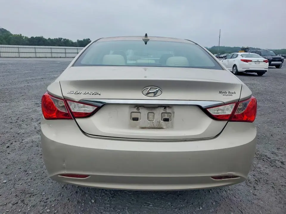 2011 HYUNDAI SONATA GLS  