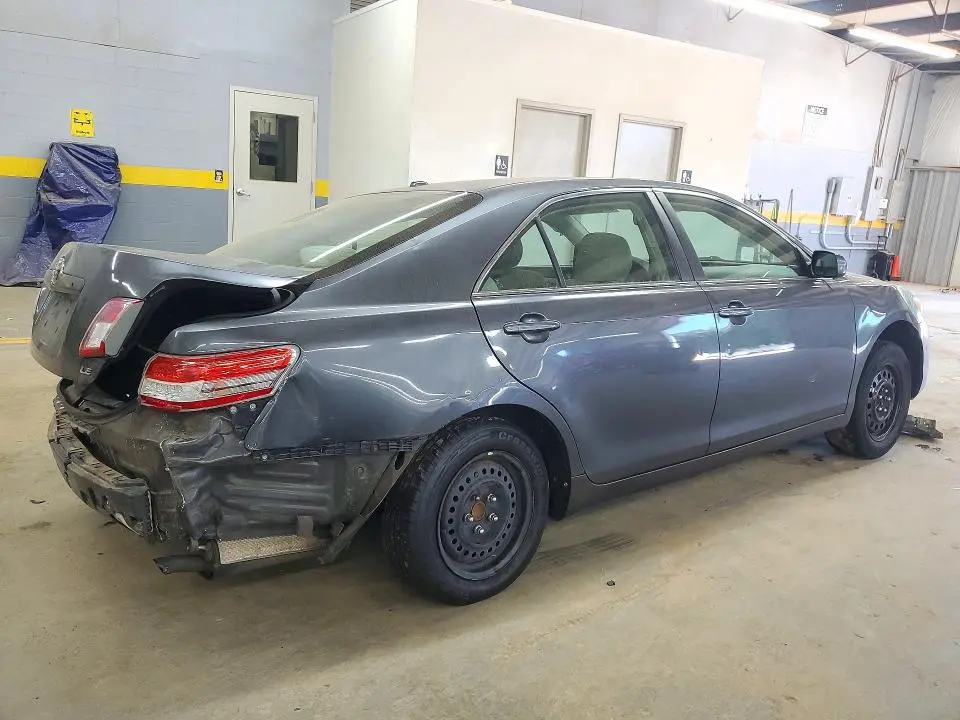 2010 TOYOTA CAMRY LE  