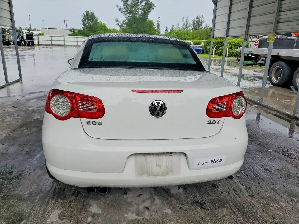 2010 VOLKSWAGEN EOS LUX  
