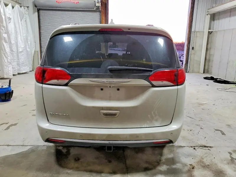 2017 CHRYSLER PACIFICA TOURING L  