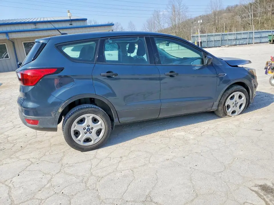 2019 FORD ESCAPE S  