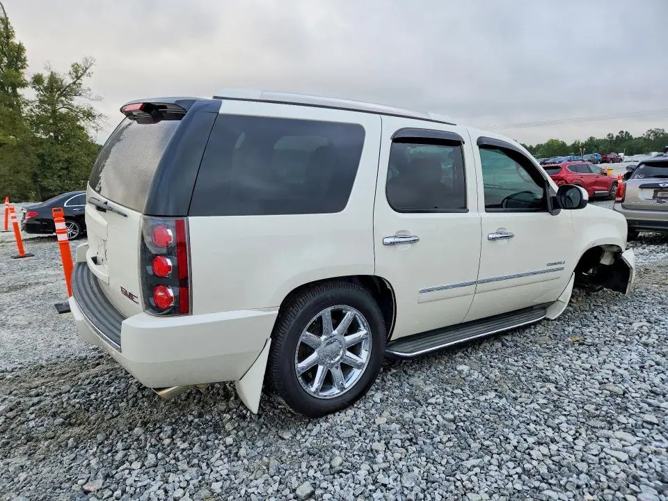 2014 GMC YUKON DENALI  