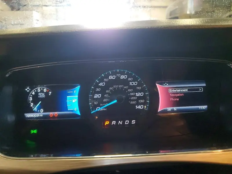 2016 FORD TAURUS SEL  