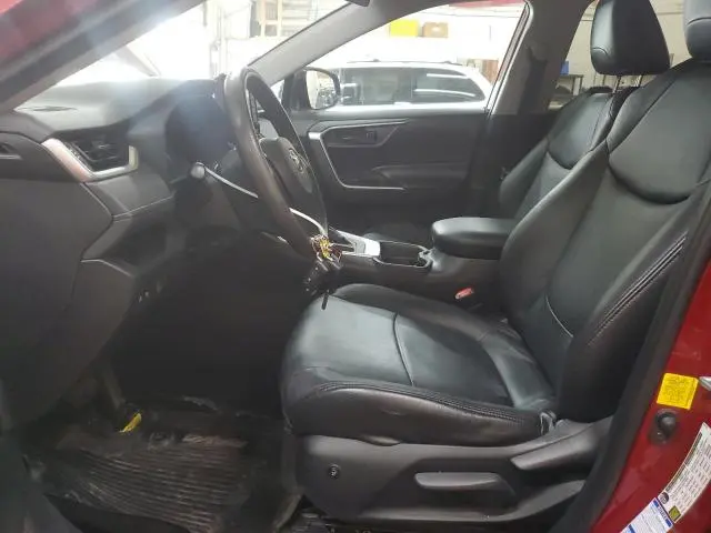 2019 TOYOTA RAV4 LE