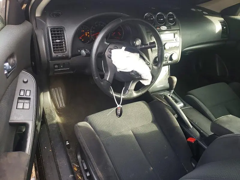 2010 NISSAN ALTIMA S  