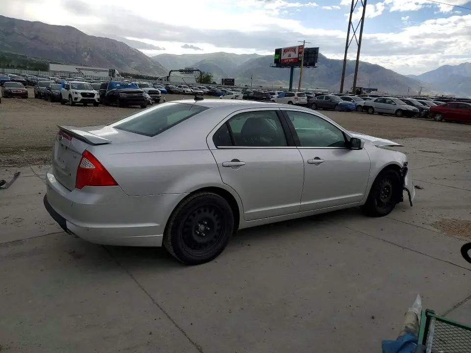 2011 FORD FUSION SE  