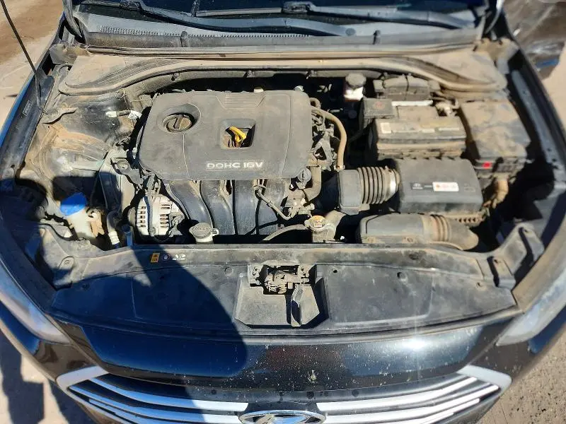 2018 HYUNDAI ELANTRA SE  