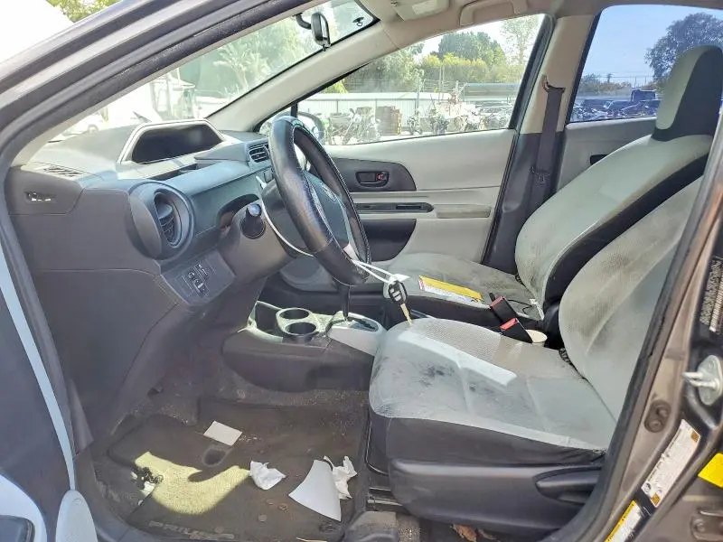 2013 TOYOTA PRIUS C ONE  