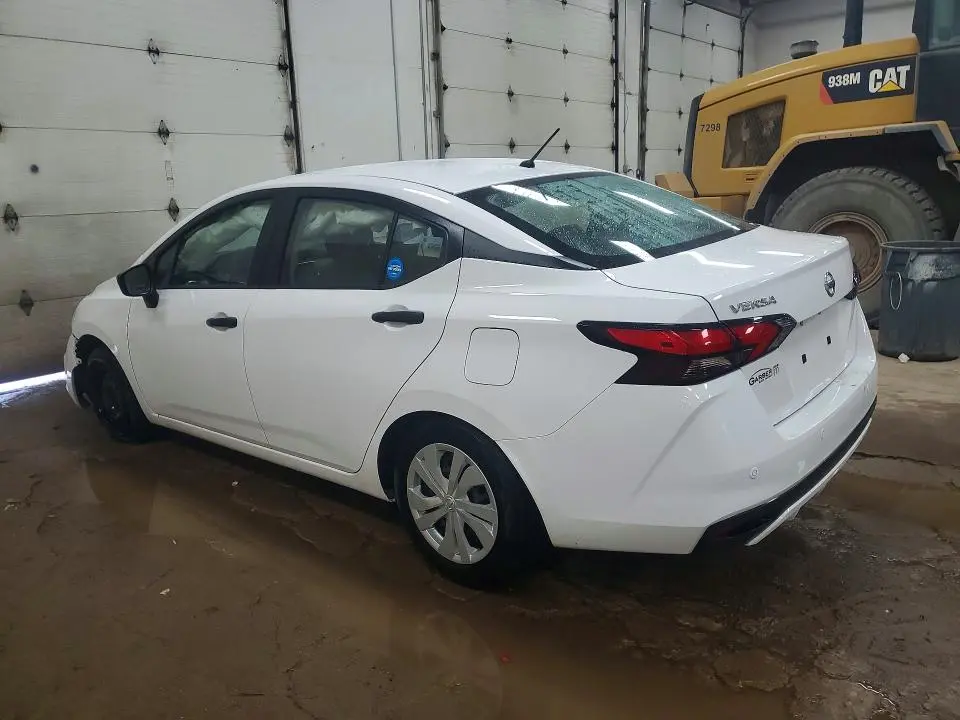 2021 NISSAN VERSA S  