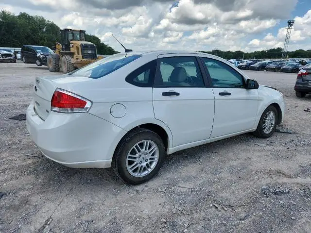 2010 FORD FOCUS SE  