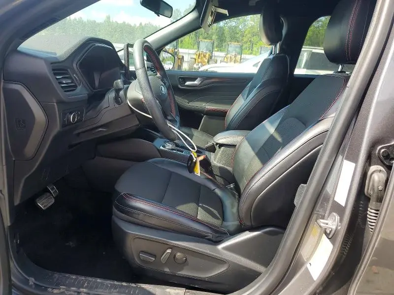 2024 FORD ESCAPE ST LINE  