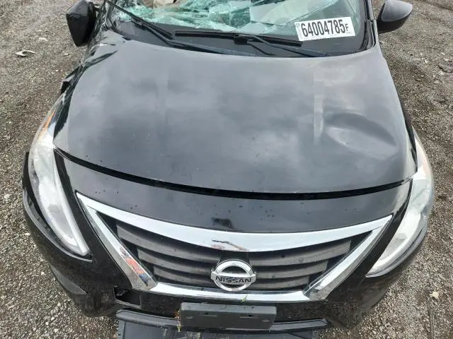 2019 NISSAN VERSA S  