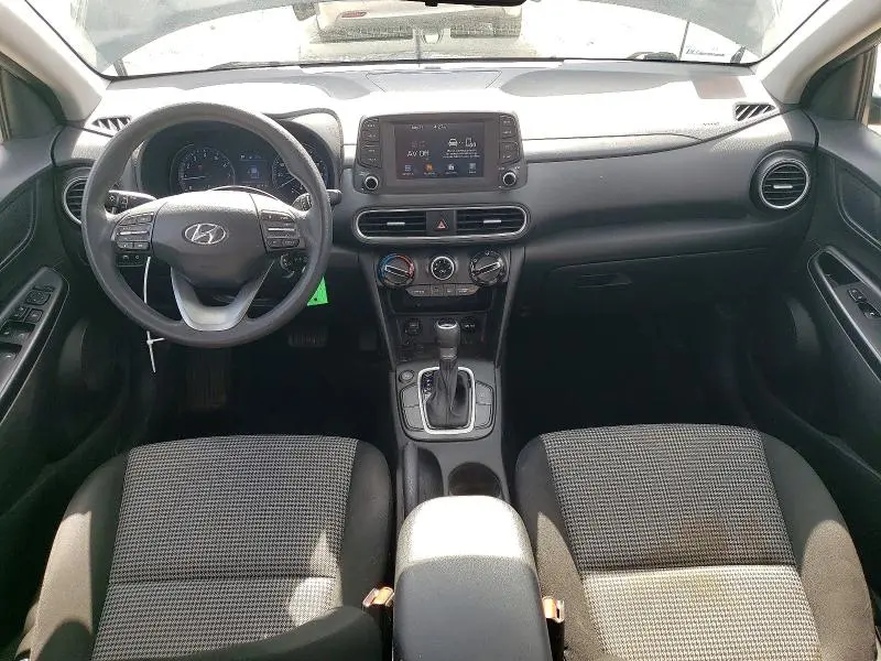 2020 HYUNDAI KONA SE  