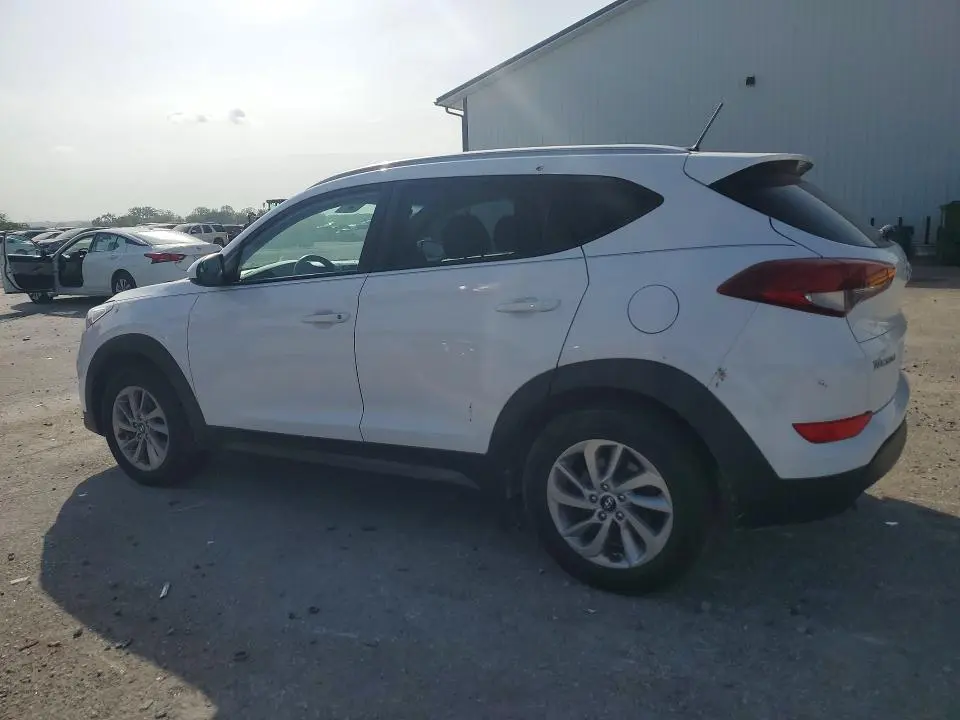 2016 HYUNDAI TUCSON SE  
