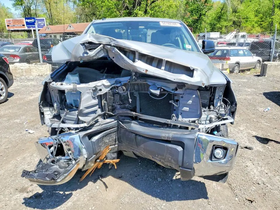 2019 TOYOTA TUNDRA SR5  
