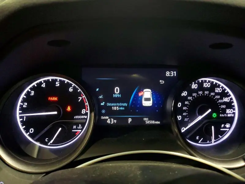 2021 TOYOTA CAMRY SE  