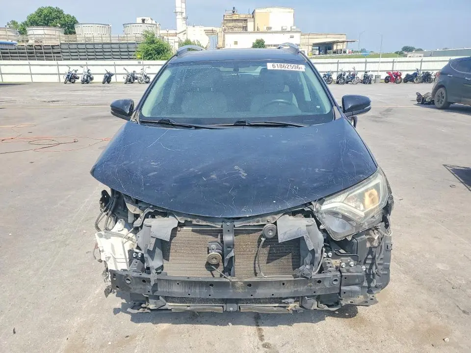 2016 TOYOTA RAV4 XLE  
