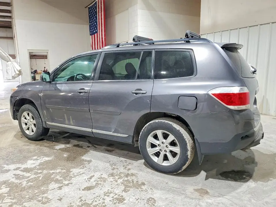 2011 TOYOTA HIGHLANDER BASE  