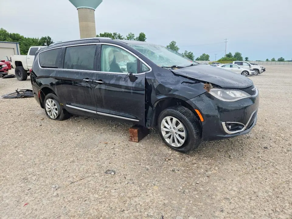 2019 CHRYSLER PACIFICA TOURING L  