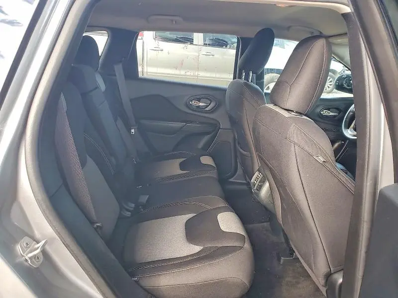 2015 JEEP CHEROKEE SPORT  